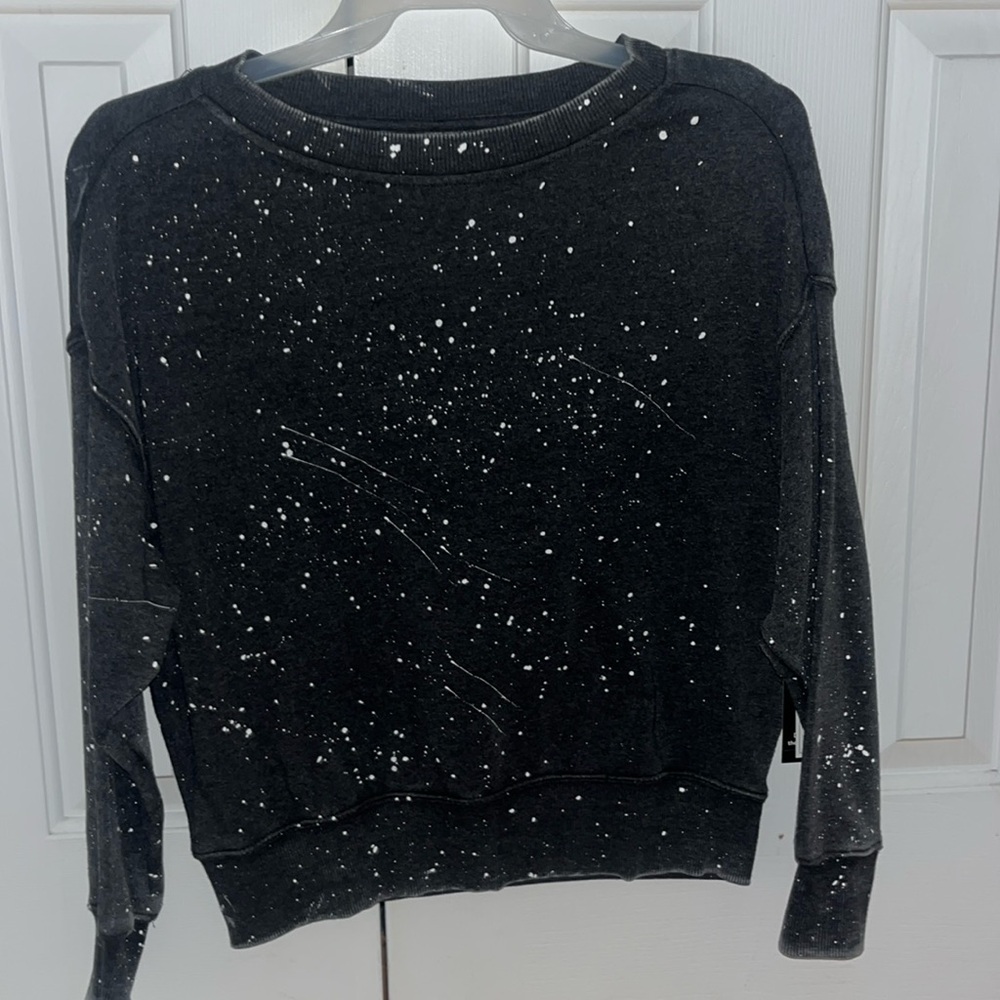 Paint splatter crew neck size S from No Boundaries